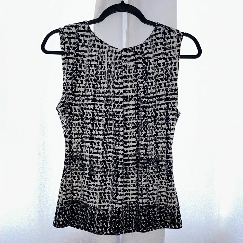 Calvin Klein Black and White Sleeveless Graphic Blouse